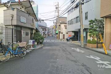 南側前面道路（東側から）