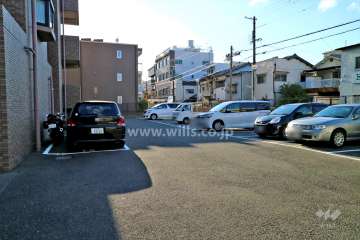 敷地内駐車場(屋外平面式)