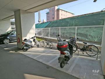 バイク置き場