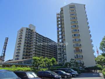 コスモシティ森林公園弐番館・参番館の外観（北側から）