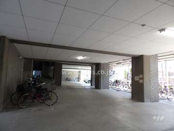 バイク置場・駐輪場