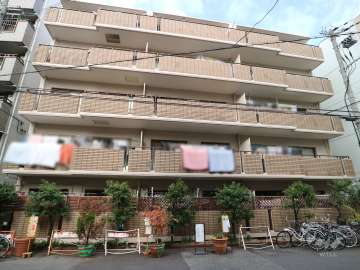 朝日プラザ上新庄の外観(南側から)