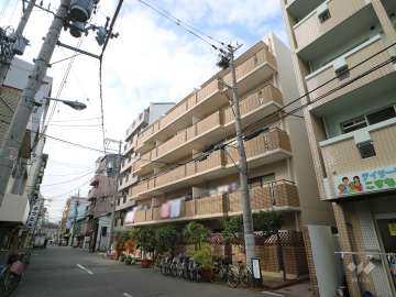 朝日プラザ上新庄の外観(南東側から)