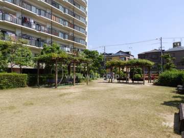 敷地内の公園