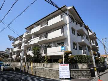 サンロイヤル中桜塚　