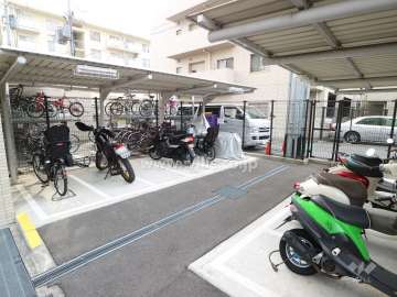 バイク置き場
