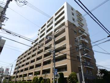 パークホームズ上新庄の外観（南東側から）