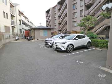敷地内駐車場(屋外平面式)