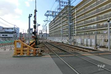 敷地の南側には阪急京都線が通っています。