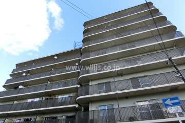 淡路パークハイツ2番館の外観（西側から）