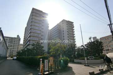 ファミール東淀川の外観（北東側から）