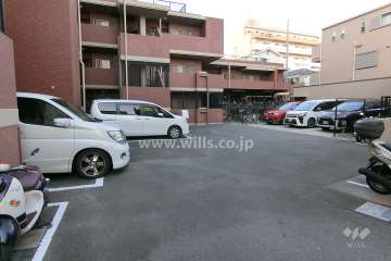 敷地内駐車場（屋外平面式）