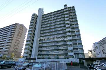 ファミール北大阪下新庄の外観（北西側から）