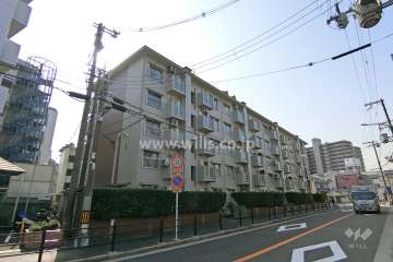 下新庄コーポA棟の外観(北東側から)