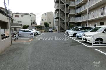 敷地内駐車場（屋外平面式）