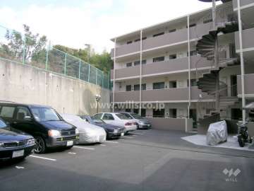 敷地内駐車場（屋外平面式）