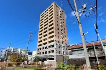 パークプラザ淡路菅原の外観（南西側から）