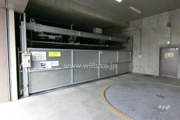 敷地内駐車場（屋内機械式）