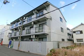 ヴェルドール淡路の外観（南西側から）