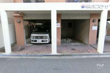 敷地内駐車場（屋内平面式）