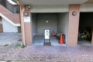 敷地内駐車場（屋内平面式）