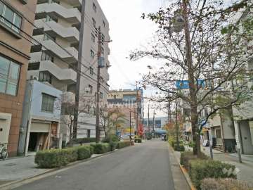 敷地北西側の前面道路