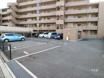 敷地内駐車場(屋外平面式)