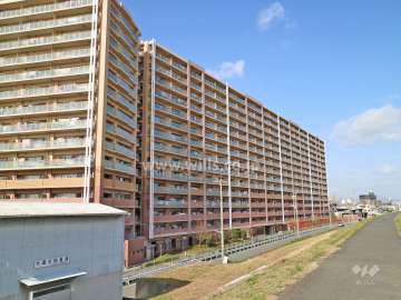 BELISTA東淀川大桐B棟の外観(南東側から)