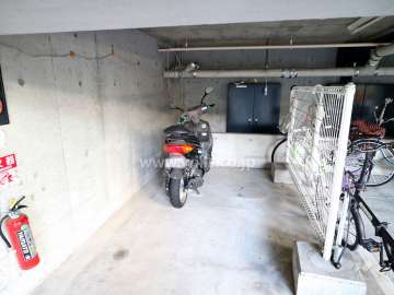 バイク置き場