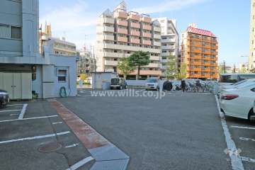 敷地内駐車場(屋外平面式)
