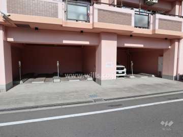 敷地内駐車場(屋内機械式)
