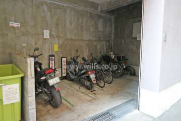 バイク置き場