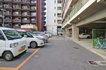 敷地内駐車場(屋外平面式・屋内平面式)