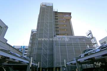 プロパレス上新庄レフィナードの外観（北側から）※平成31年1月現在大規模修繕工事中