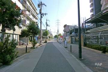 敷地北側の前面道路