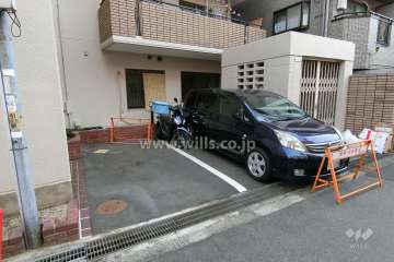 敷地内駐車場（屋外平面式）