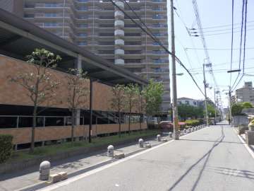 敷地北側前の面道路