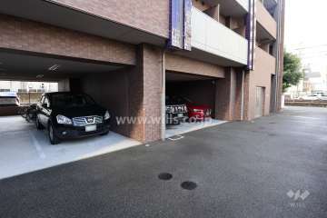 敷地内駐車場(屋内平面式)