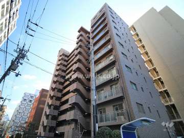 セントラル新大阪の外観（北西側から）