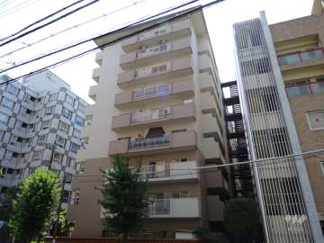 西中島ホワイトハイツの外観（北東側から）