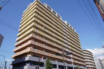 エステムコート新大阪Ⅳパークフロントの外観(南西側から)
