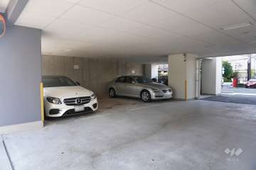 敷地内駐車場(屋内平面式)
