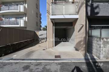 敷地内駐車場(屋内平面式・屋外平面式)