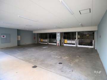 敷地内駐車場（屋内機械式）