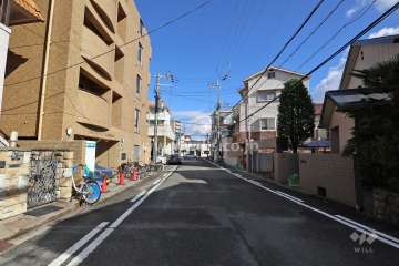 敷地南西側の前面道路