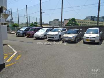 敷地内駐車場（屋外平面式）