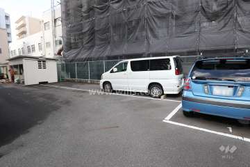 敷地内駐車場（屋外平面式）