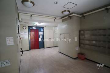 エントランスホール