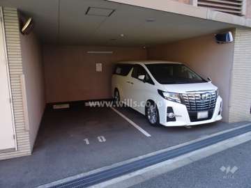 敷地内平面式駐車場