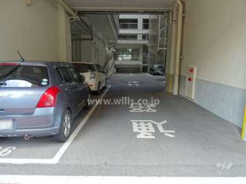 敷地内平面式駐車場